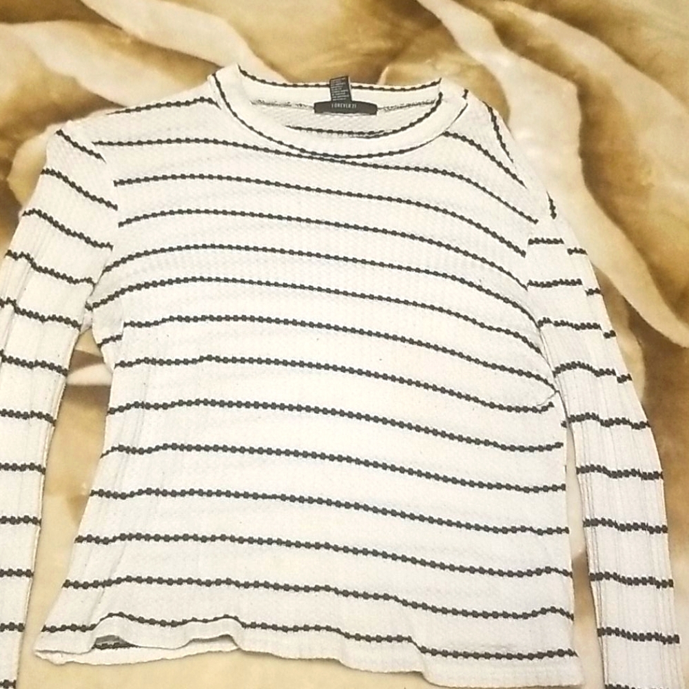 Cropped top - Picture 1 of 2